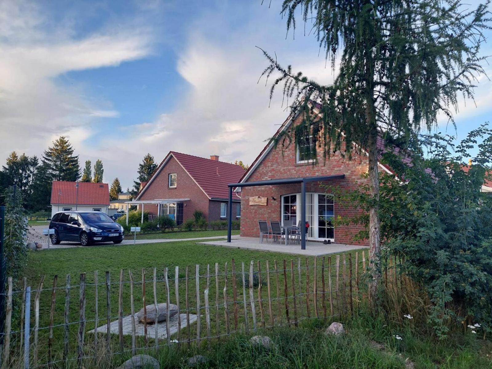 Alleenhuus Warin Kültér fotó